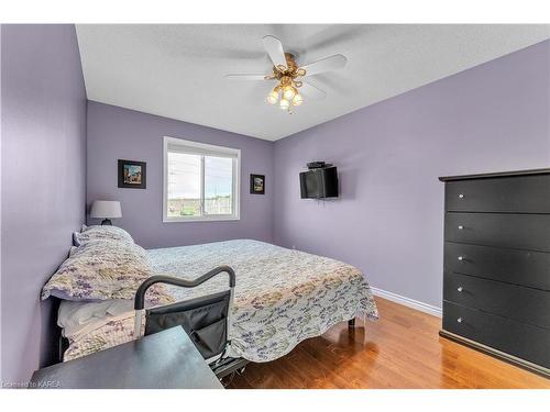 591 Tanner Drive, Kingston, ON - Indoor Photo Showing Bedroom