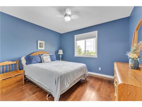 591 Tanner Drive, Kingston, ON - Indoor Photo Showing Bedroom