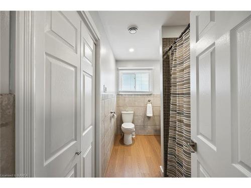 420 Bernice Drive, Kingston, ON - Indoor Photo Showing Bathroom