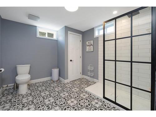 2135 Arne Crescent, Kingston, ON - Indoor Photo Showing Bathroom