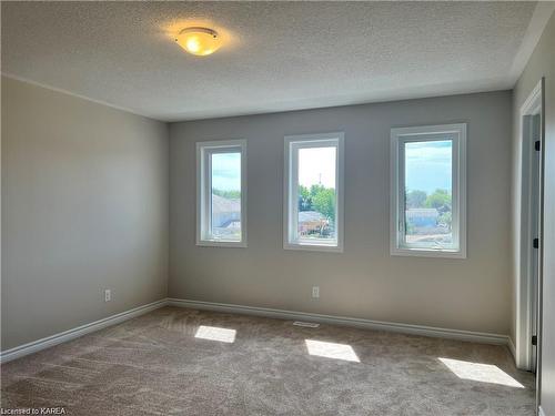 202 Heritage Park Drive, Napanee, ON - Indoor Photo Showing Other Room