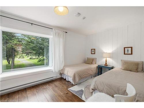 89 Waldo'S Way Lane, Wolfe Island, ON - Indoor Photo Showing Bedroom