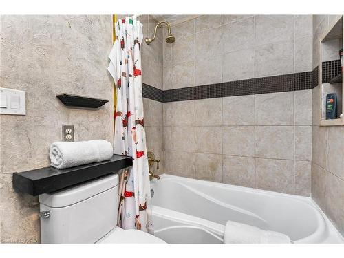 46 Wycliffe Crescent, Kingston, ON - Indoor Photo Showing Bathroom