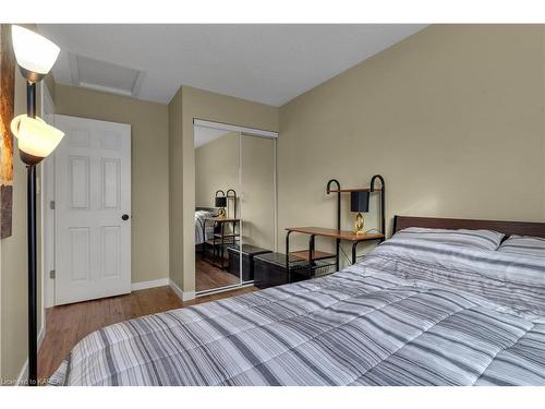 935 Clearfield Crescent, Kingston, ON - Indoor Photo Showing Bedroom