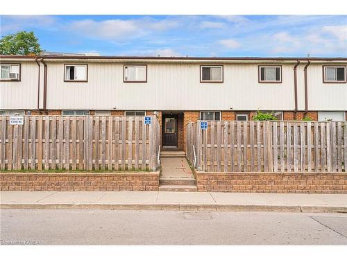 9-120 Nonquon Road, Oshawa, ON - Outdoor