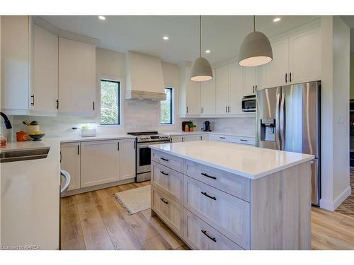 174 Conner Drive, Gananoque, ON - Indoor Photo Showing Kitchen With Stainless Steel Kitchen With Double Sink