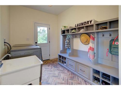 174 Conner Drive, Gananoque, ON - Indoor Photo Showing Laundry Room