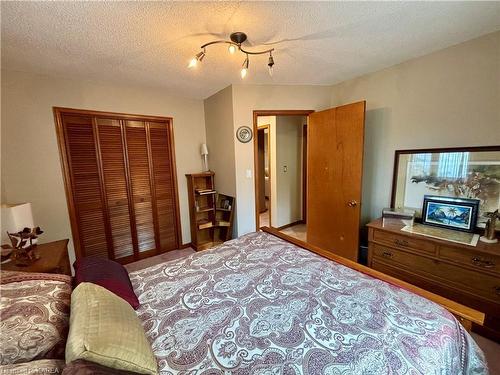 973 Auden Park Drive, Kingston, ON - Indoor Photo Showing Bedroom