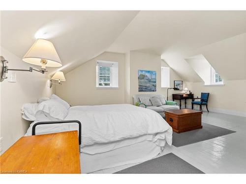 2750 Front Road, Stella, ON - Indoor Photo Showing Bedroom