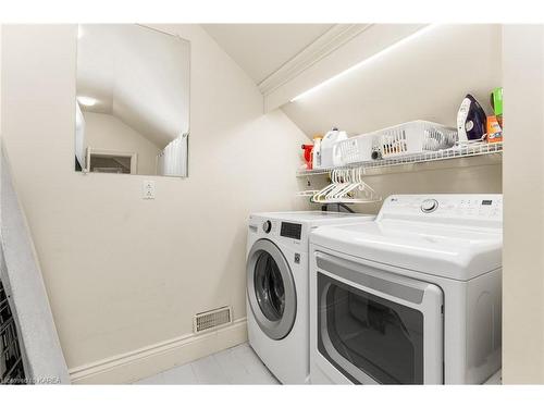 2750 Front Road, Stella, ON - Indoor Photo Showing Laundry Room