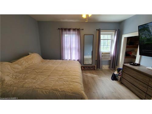 273 Dundas Street W, Deseronto, ON - Indoor Photo Showing Bedroom