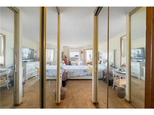 601-675 Davis Drive, Kingston, ON - Indoor Photo Showing Bedroom