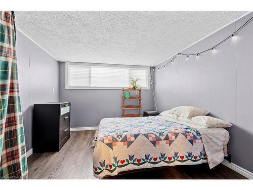 715 High Gate Park Drive, Kingston, ON - Indoor Photo Showing Bedroom