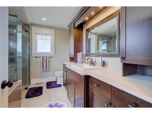 64 Tessa Boulevard, Belleville, ON - Indoor Photo Showing Bathroom