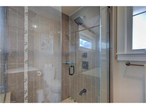 64 Tessa Boulevard, Belleville, ON - Indoor Photo Showing Bathroom