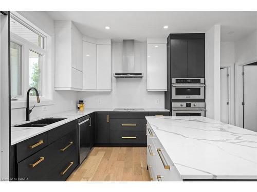 2211 Cole Hill Road, Glenburnie, ON - Indoor Photo Showing Kitchen With Double Sink With Upgraded Kitchen