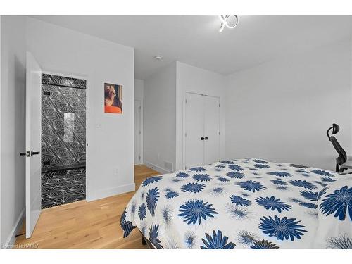 2211 Cole Hill Road, Glenburnie, ON - Indoor Photo Showing Bedroom