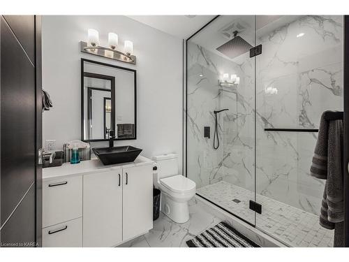 1402-150 Marketplace Avenue, Ottawa, ON - Indoor Photo Showing Bathroom