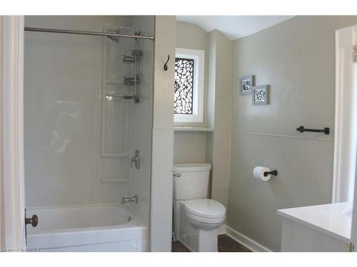 290 Stone Street S, Gananoque, ON - Indoor Photo Showing Bathroom