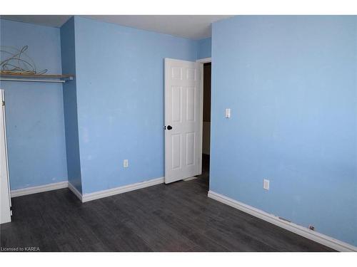 901 Oakview Avenue, Kingston, ON - Indoor Photo Showing Other Room