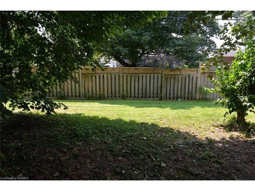 901 Oakview Avenue, Kingston, ON - Outdoor With Backyard