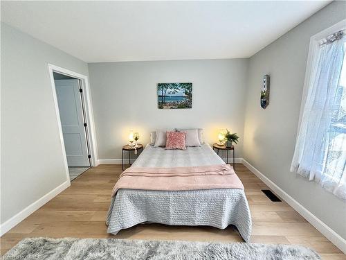 69 Main Street, Deseronto, ON - Indoor Photo Showing Bedroom