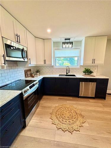 69 Main Street, Deseronto, ON - Indoor Photo Showing Kitchen With Upgraded Kitchen