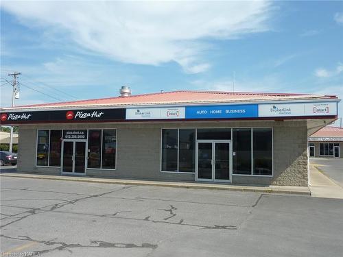 2 Dairy Avenue, Greater Napanee, ON 