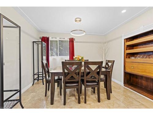 2112 Bur Brook Road, Kingston, ON - Indoor Photo Showing Dining Room