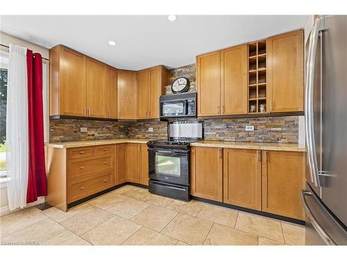 2112 Bur Brook Road, Kingston, ON - Indoor Photo Showing Kitchen