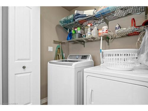 2617 Delmar St, Kingston, ON - Indoor Photo Showing Laundry Room