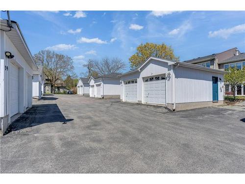 30 Yonge Street, Kingston, ON - Outdoor