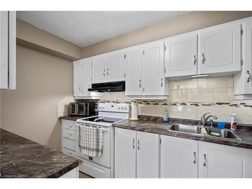 224-50 Richmond Street E, Oshawa, ON - Indoor Photo Showing Kitchen With Double Sink