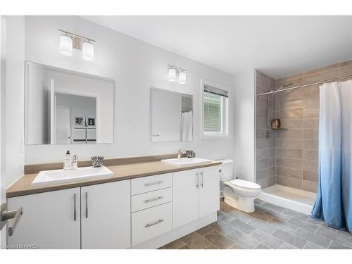 1147 Horizon Drive, Kingston, ON - Indoor Photo Showing Bathroom