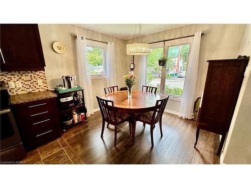 271 Sydenham Street, Gananoque, ON - Indoor Photo Showing Dining Room