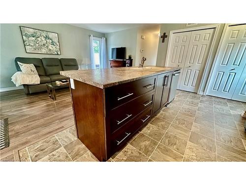 271 Sydenham Street, Gananoque, ON - Indoor Photo Showing Kitchen