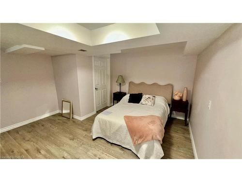 271 Sydenham Street, Gananoque, ON - Indoor Photo Showing Bedroom