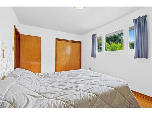 53 Hampstead Heath, Kingston, ON - Indoor Photo Showing Bedroom