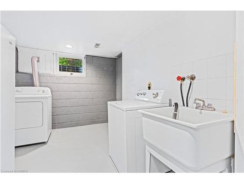 53 Hampstead Heath, Kingston, ON - Indoor Photo Showing Laundry Room