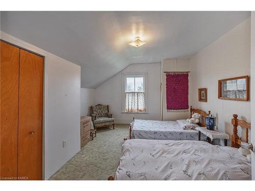 38 Fitchett Road, Napanee, ON - Indoor Photo Showing Bedroom