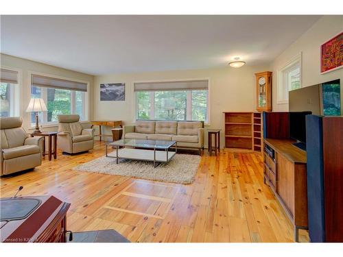 2 Old Mountain Road, Westport, ON - Indoor Photo Showing Living Room