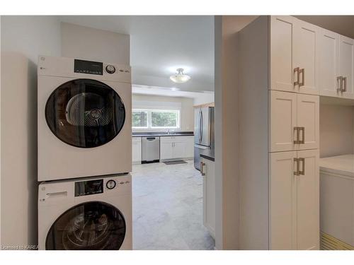 2 Old Mountain Road, Westport, ON - Indoor Photo Showing Laundry Room