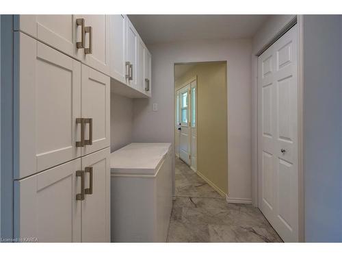 2 Old Mountain Road, Westport, ON - Indoor Photo Showing Laundry Room