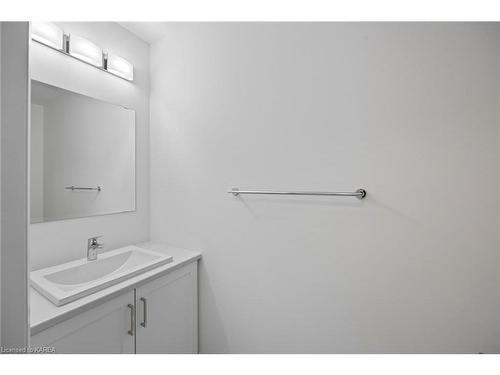 1395 Monarch Drive, Kingston, ON - Indoor Photo Showing Bathroom