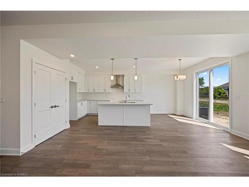 1395 Monarch Drive, Kingston, ON - Indoor Photo Showing Kitchen