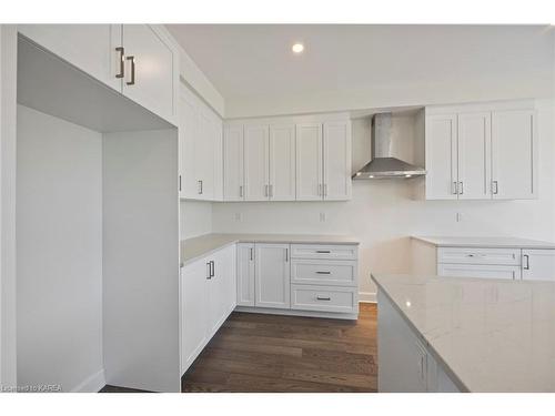 1395 Monarch Drive, Kingston, ON - Indoor Photo Showing Kitchen