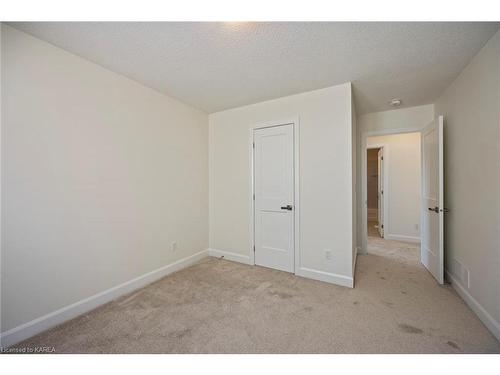 1395 Monarch Drive, Kingston, ON - Indoor Photo Showing Other Room