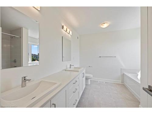 1395 Monarch Drive, Kingston, ON - Indoor Photo Showing Bathroom