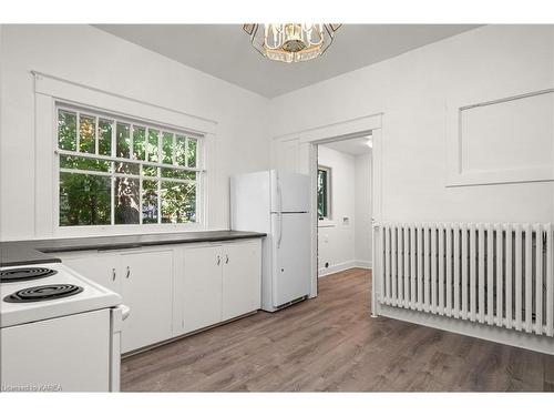 301 King Street W, Kingston, ON - Indoor Photo Showing Kitchen