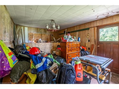 698 Russell Road, Lansdowne, ON - Indoor Photo Showing Other Room